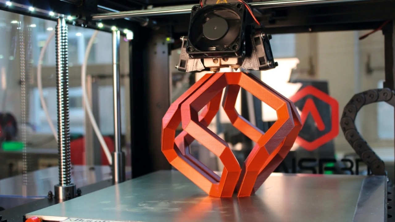 کاربرد صنعتی PLA، ABS، PETG و نایلون | راهنمای انتخاب فیلامنت پرینت سه‌بعدی